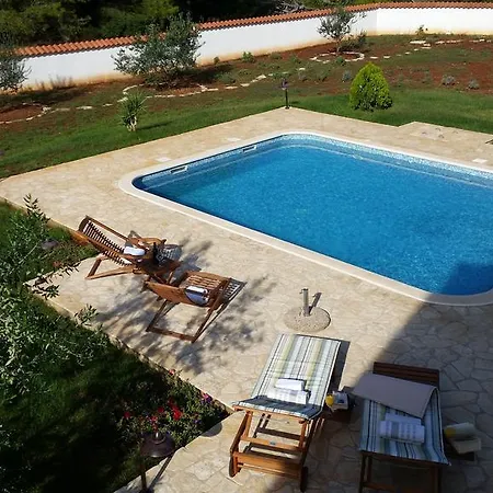 Vila Piscina
